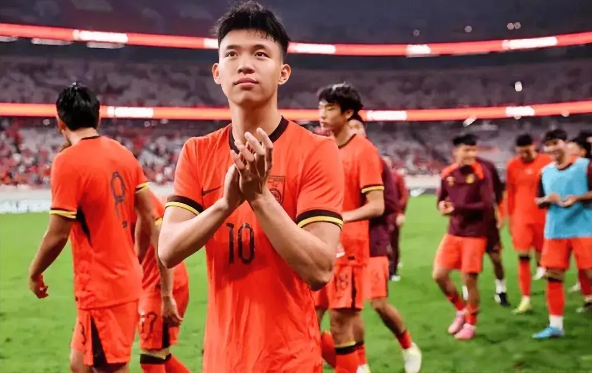 队身上取分, 接下来, 就是中国队 队身上取分, 接下来, 就是中国队