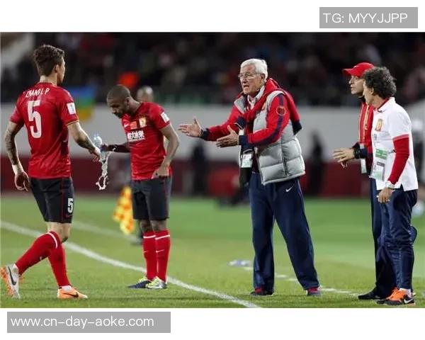 米体：家园球队维亚雷焦深陷低迷，里皮对球员说话鼓舞他们